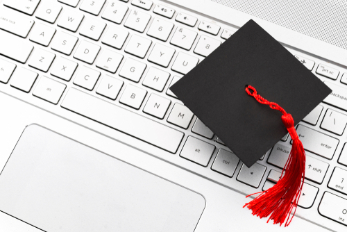 Online Degrees for Entrepreneurs: Building a Business while Studying