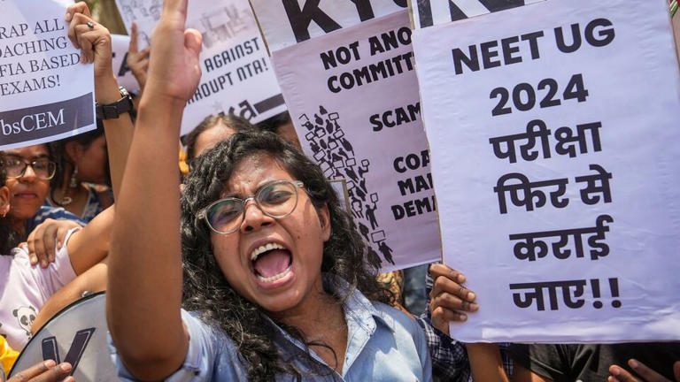 NEET Exam Result में बबाल